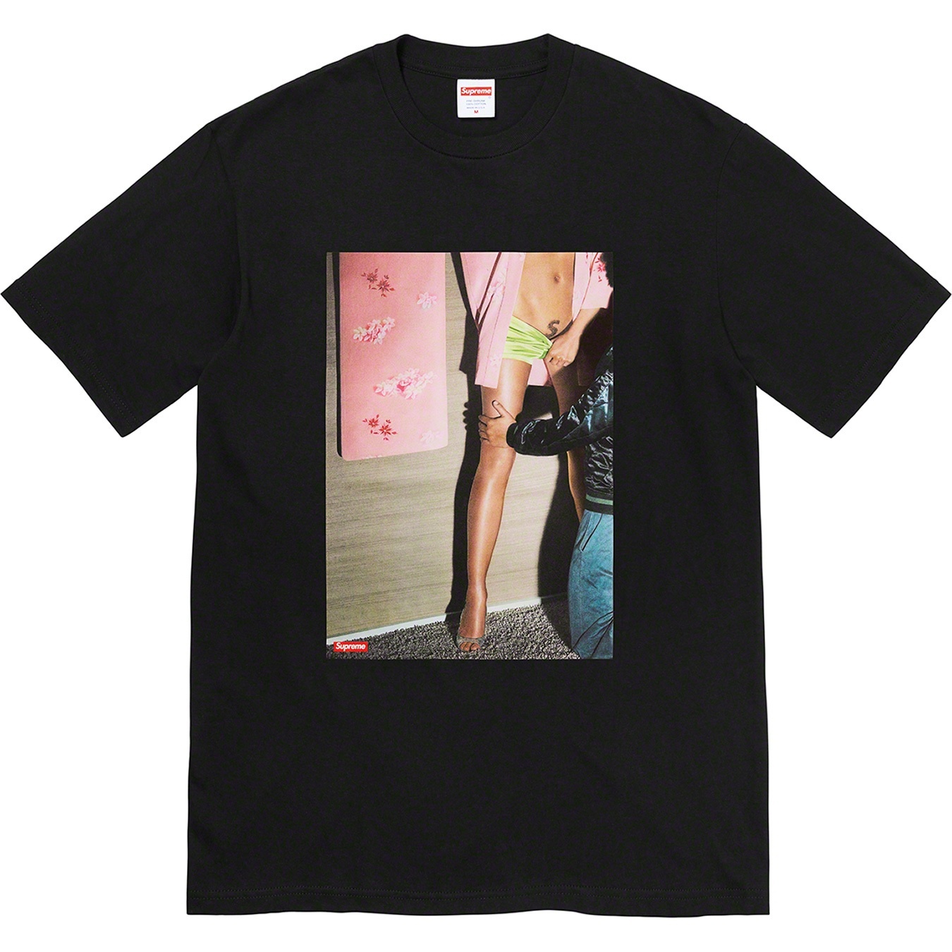 Model Tee view 5